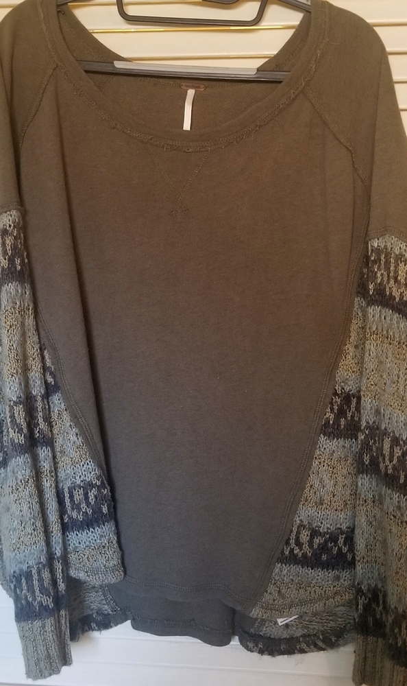 Free People Sweatshirt Sweater